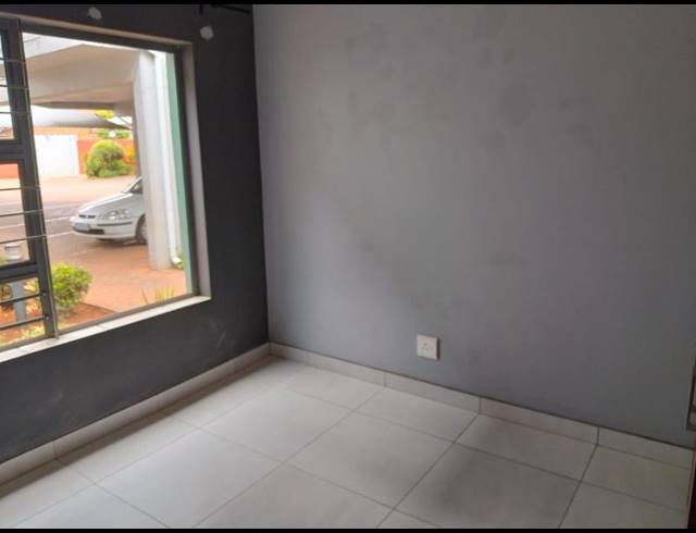 3 BEDROOM TOWNHOUSE FOR SALE IN FLORENTIA